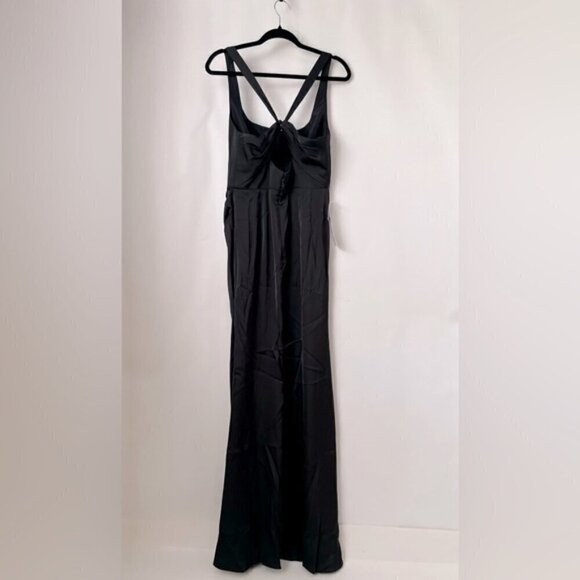 Azazie - Mero Black Sheath Pleated Metallic Satin Dress -Black. Size:A10. (1613) - Picture 3 of 16